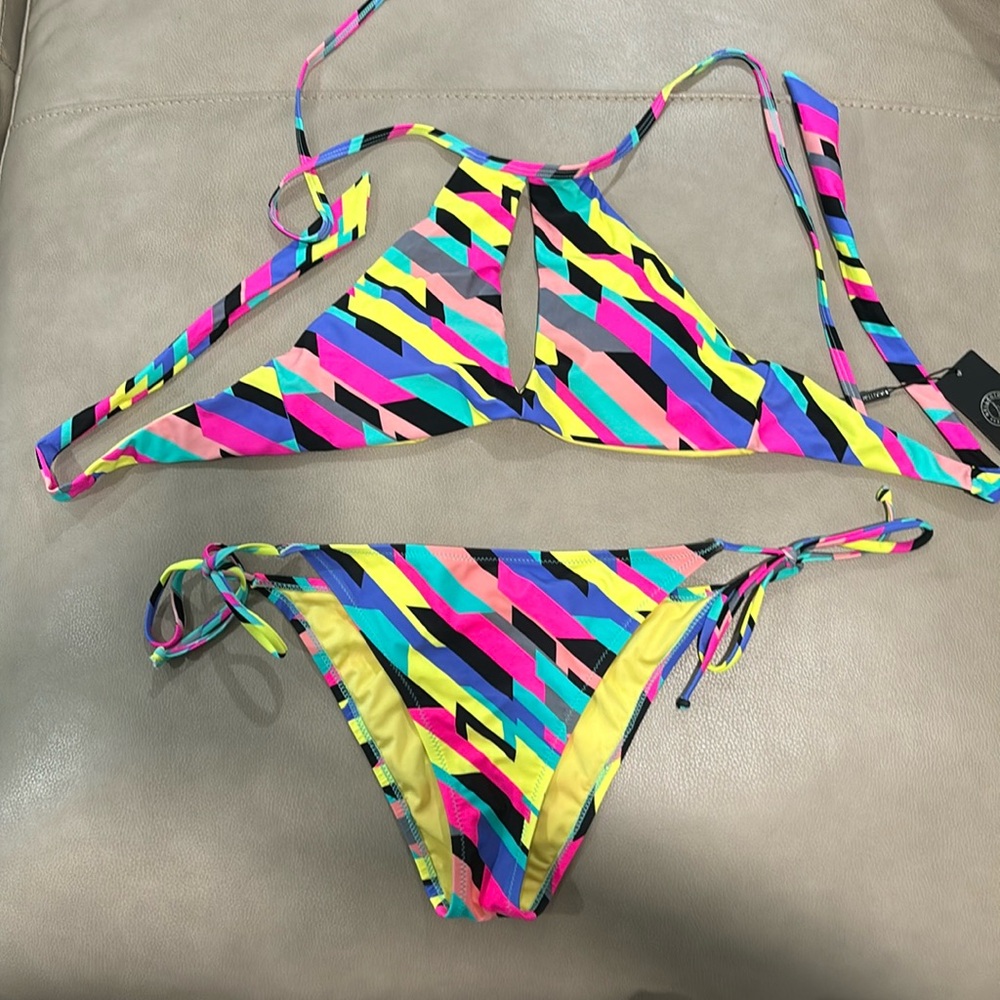 Sexy color block bikini with tags. Size medium
